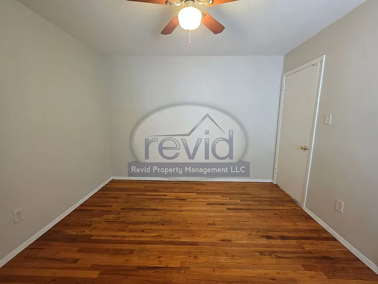 1280 Harbert Ave. — Photo 34
