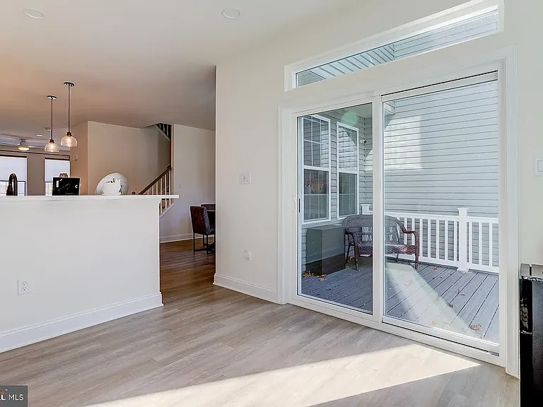 249 Grove View Dr — Photo 16