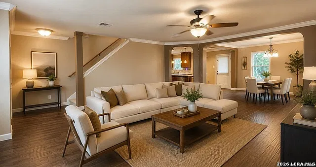 4 bed, 2.5 bath, 2484 sqft, $2,300 — Photo 2
