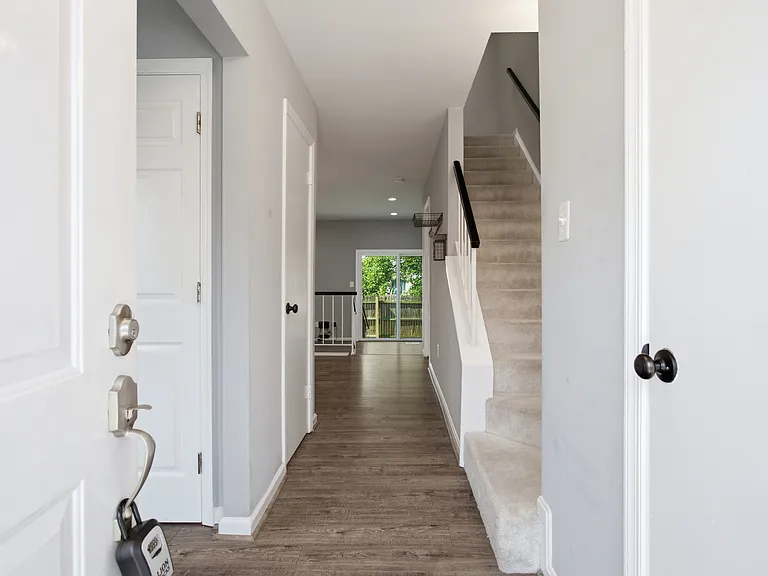 6267 Alforth Ave — Photo 2