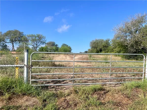 4609 Sharpsburg Rd, Corpus Christi, TX 78410