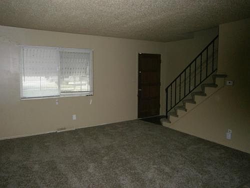 4th image of 1824 E 48th St