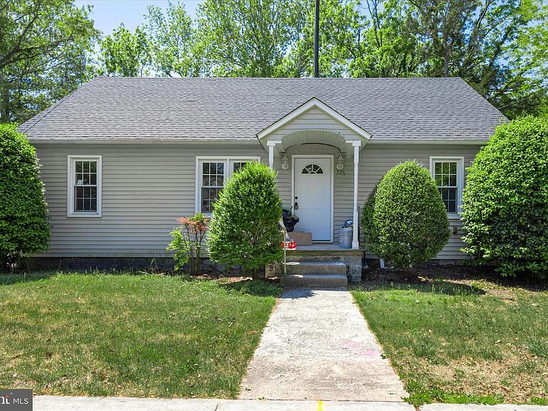 Listing photo 2