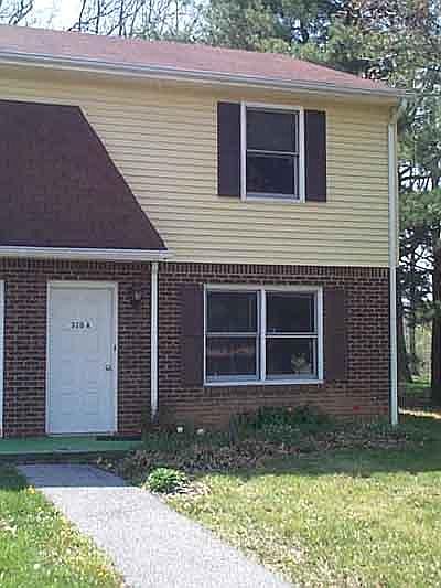 1st image of 320 Teel St #B