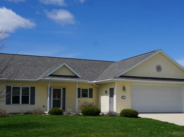 615 S 17th Pl, Sturgeon Bay, WI 54235