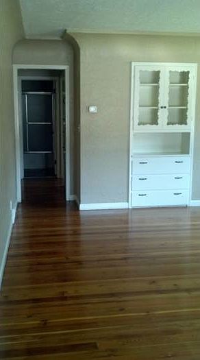 2nd image of 604 7th Ave APT A