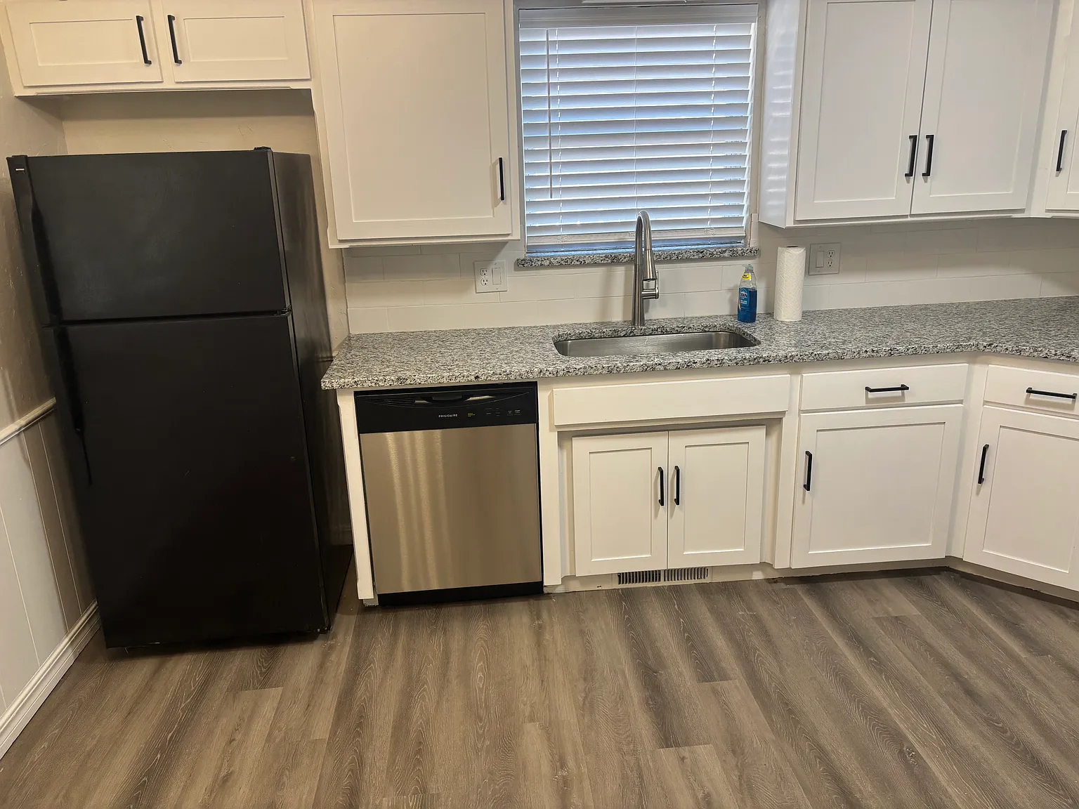 4 bed, 1631 sqft, $2,200 — Photo 3