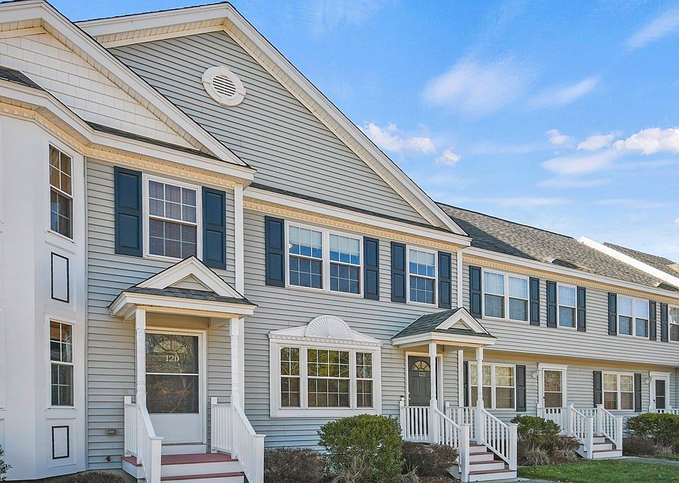 12 Merrimac Way Tyngsboro MA Zillow