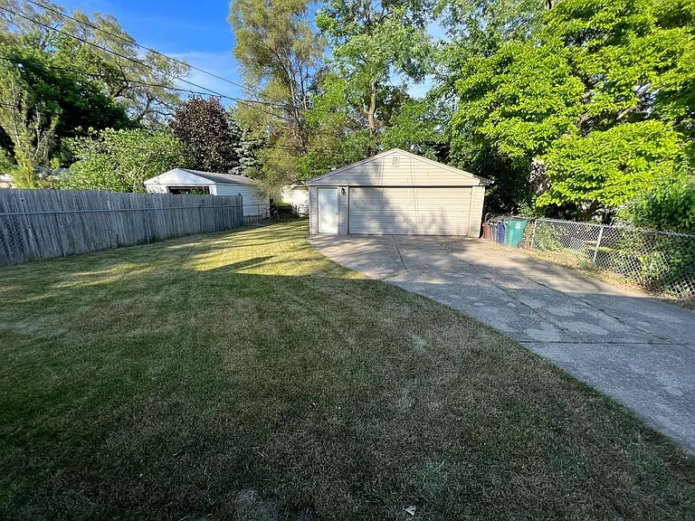 4402 Cooper Ave — Photo 12