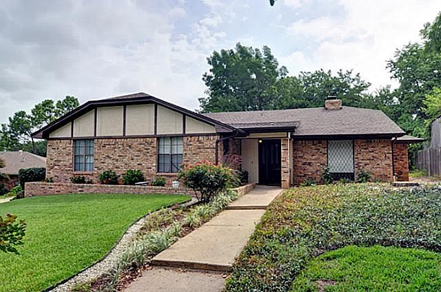 1st image of 1411 Woodbine Ct