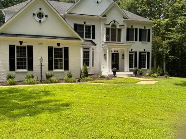 10588 Canterberry Rd, Fairfax Station, VA 22039