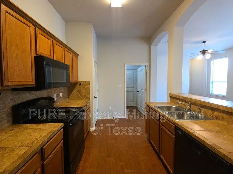 1504 Muirfield Bend Dr #A — Photo 17
