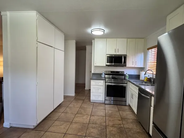 5452 Adobe Falls Rd, San Diego, CA