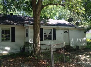 323 1st St, Chickasaw, AL 36611