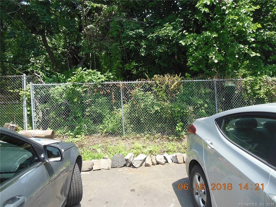 2nd image of 110-120 Polk St