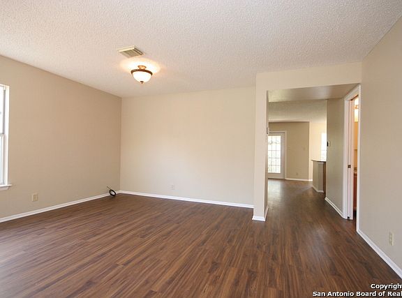 4th image of 16515 Drum Oak