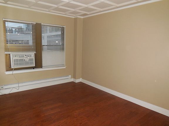 5th image of 1211 N La Salle St #604