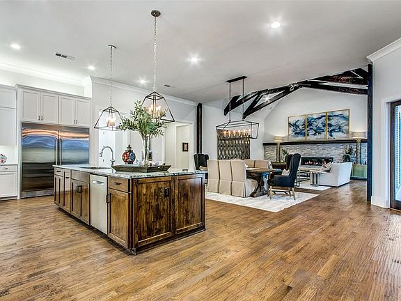3rd image of 4408 Saddlewood Dr