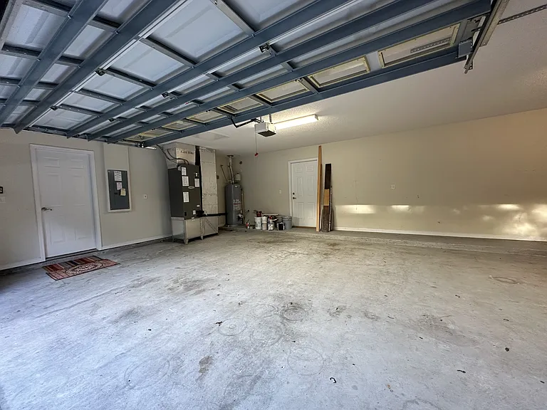 5204 Comfort Ct — Photo 37