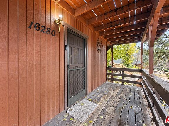 5th image of 2317 Maplewood Way