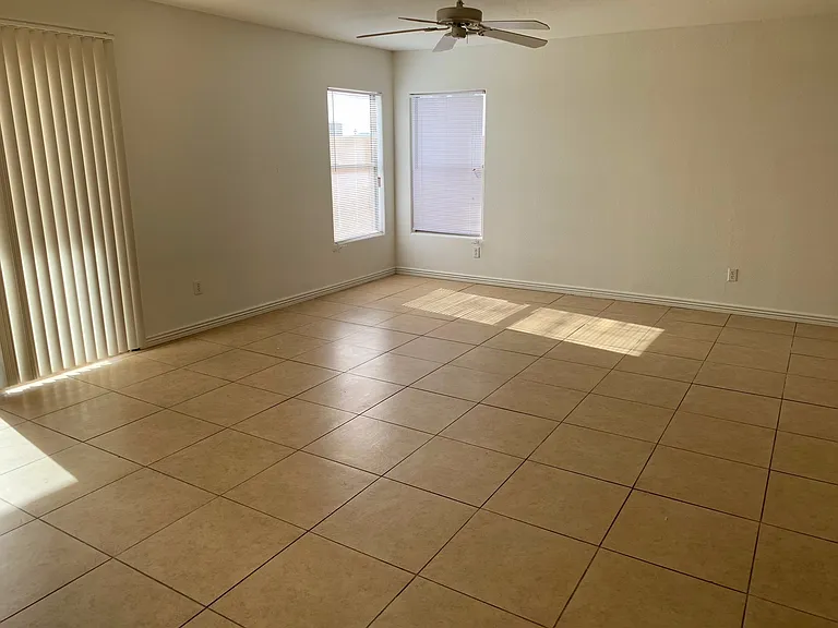 43589 W Cowpath Rd — Photo 6