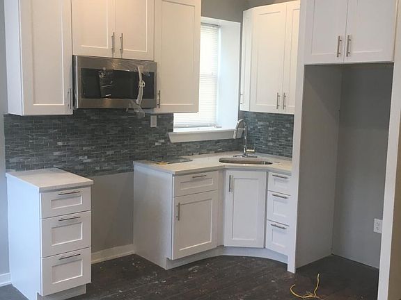 2nd image of 4518 Lancaster Ave #000001
