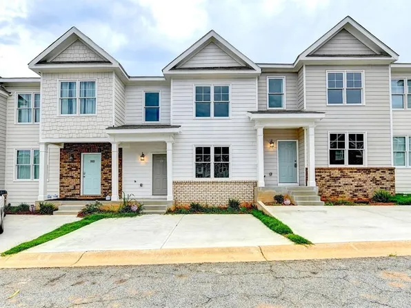 2778 Laurel Ridge Cir, East Point, GA 30344