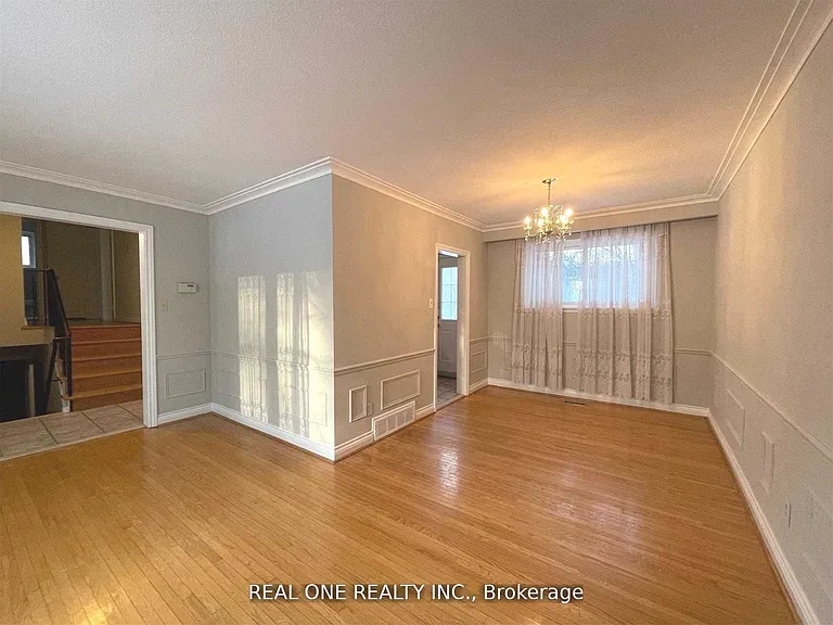 17 Valleycrest Ave — Photo 4