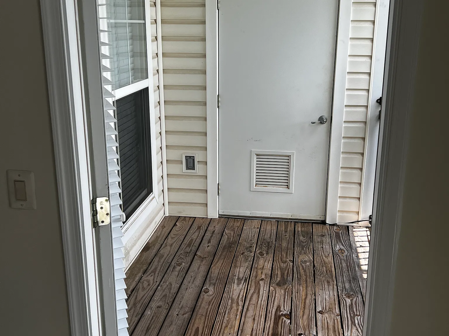 1 bed, 742 sqft, $2,000 — Photo 3
