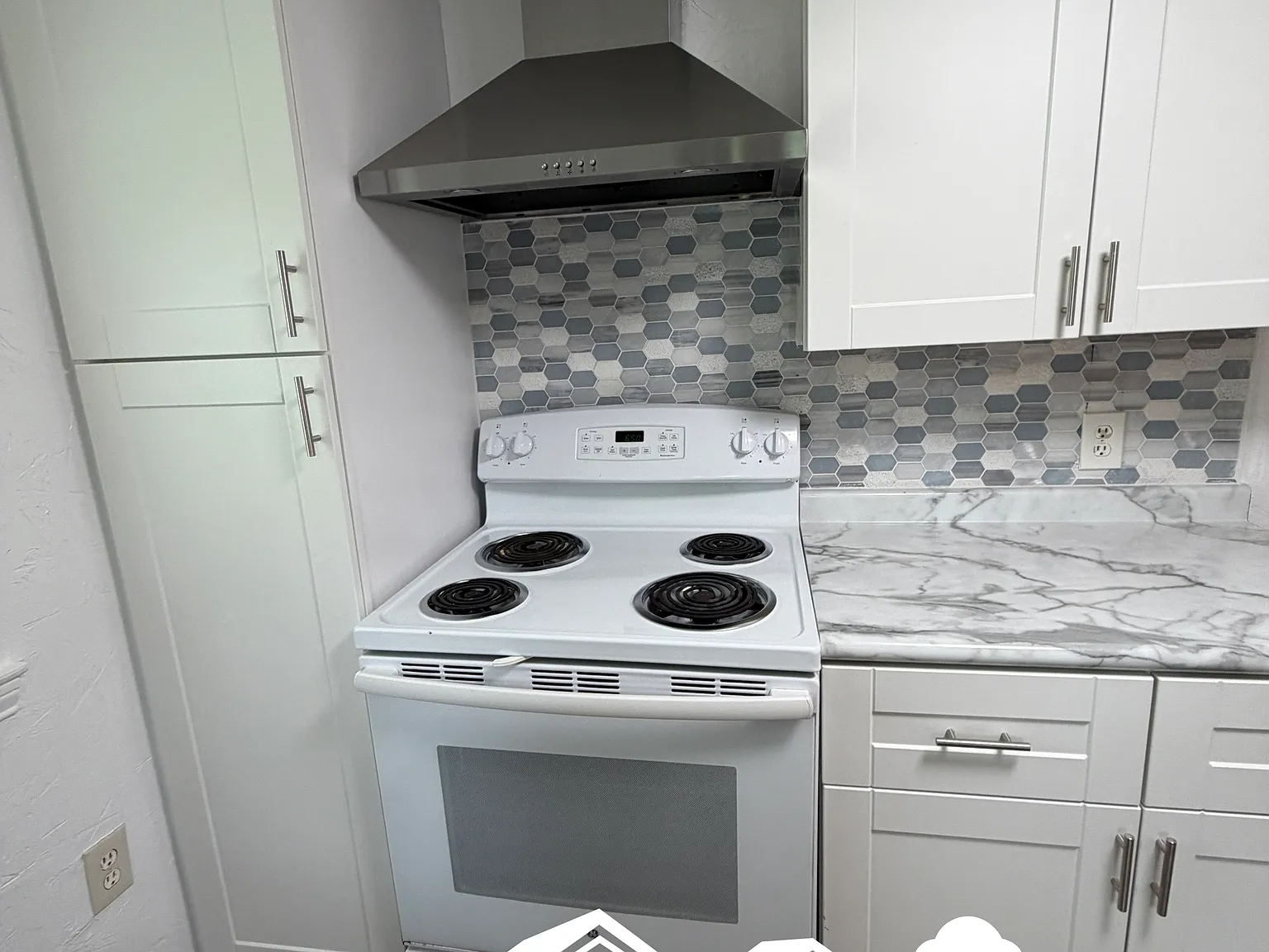 1 bed, 572 sqft, $1,050 — Photo 4