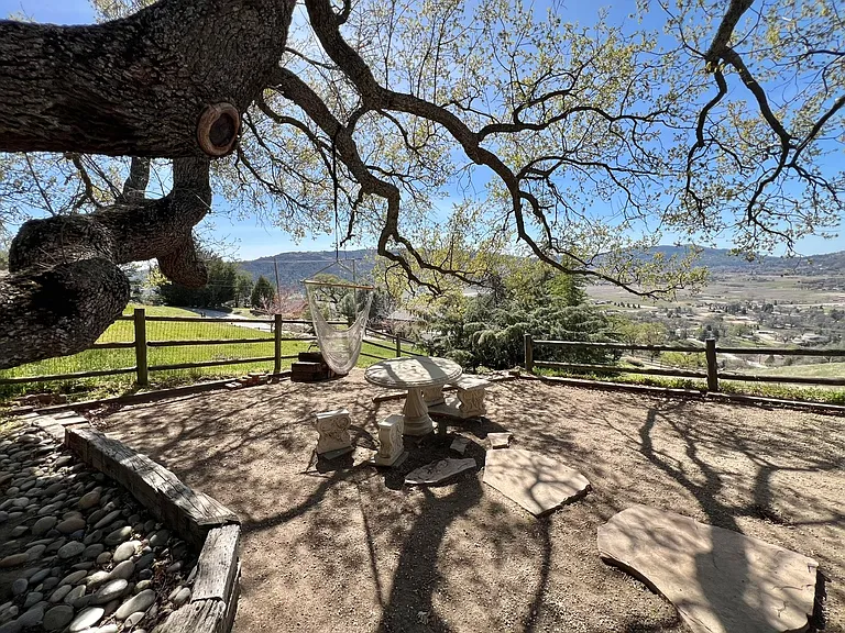 27030 Oakflat Dr — Photo 34