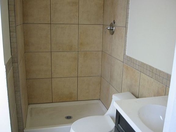 3rd image of 1120 N 78th Pl
