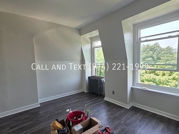 3rd image of 179 Woodworth Ave Floor 3