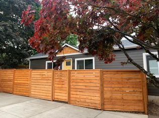 8936 SW Terwilliger Blvd #B, Portland, OR 97219