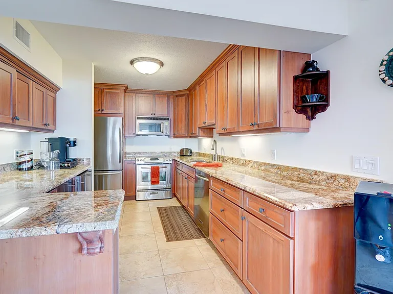 1289 NE Ocean Blvd #10 — Photo 22