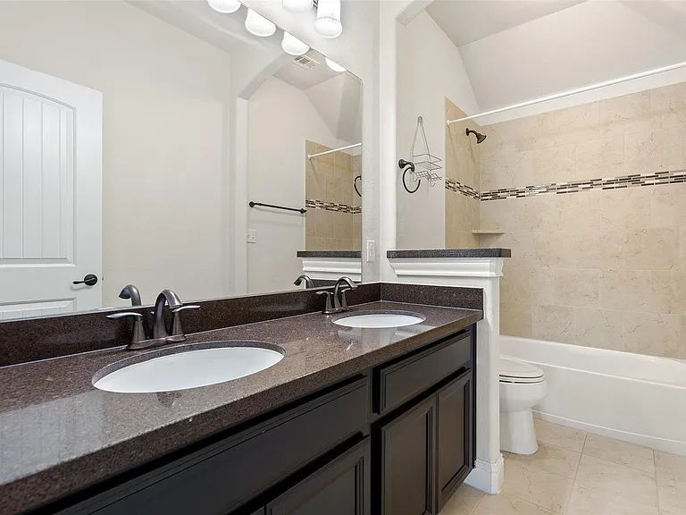 8417 Evelina Trl — Photo 30
