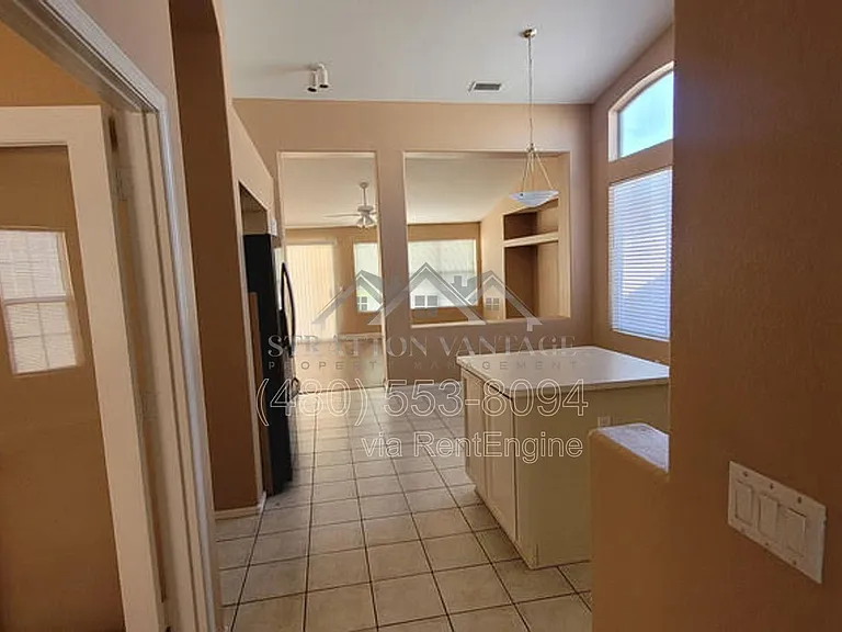 6714 W Wahalla Ln — Photo 15