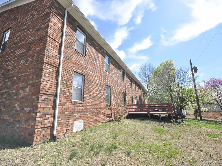 620 Oak Park Blvd #106 — Photo 47