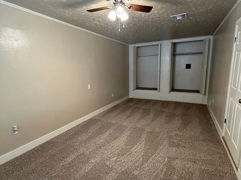 415 N Orphan St — Photo 7