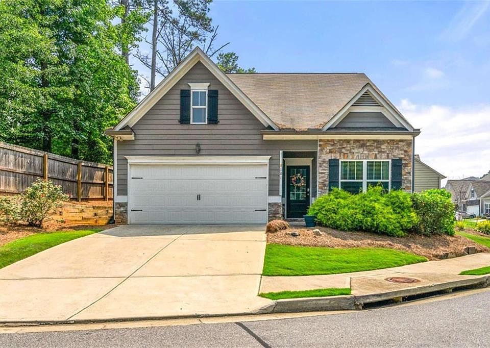 1st image of 101 Hickory Village Cir