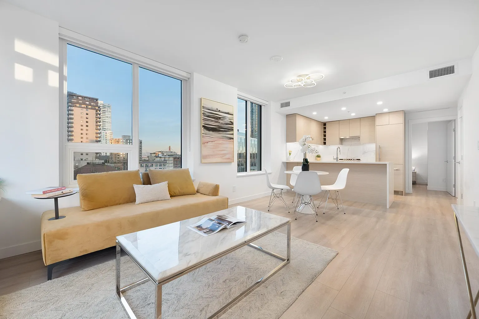 823 Carnarvon St #1005 photo 1