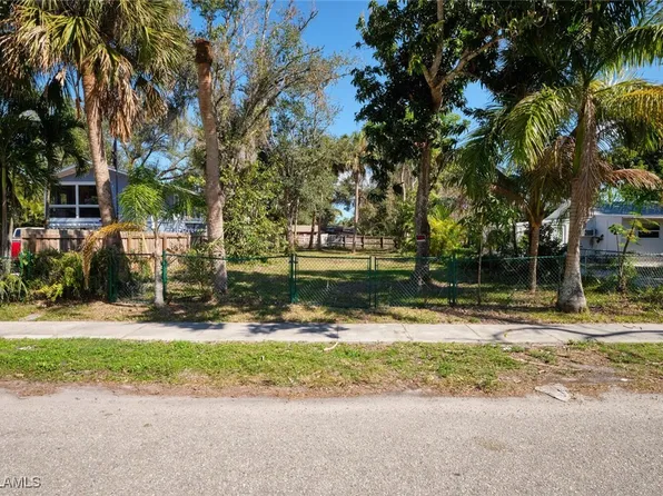 213 Delray Ave, Fort Myers, FL 33905