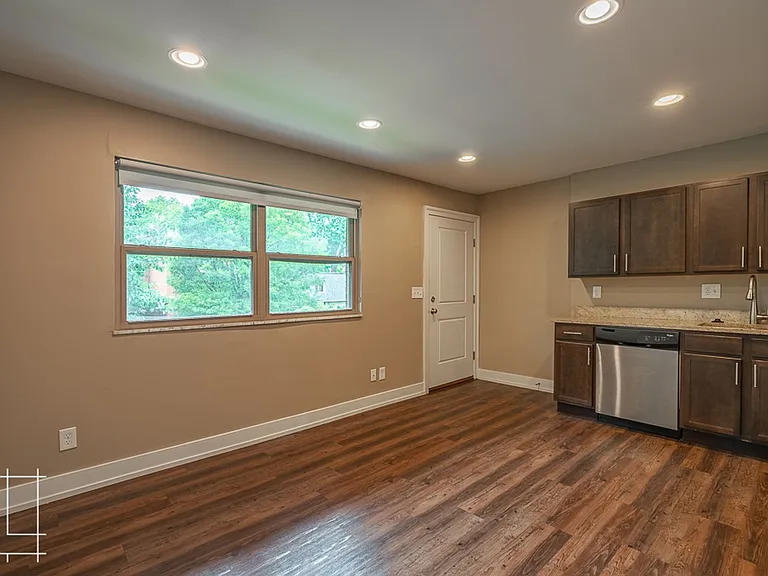 1308 - 1326 Dennison Ave — Photo 61