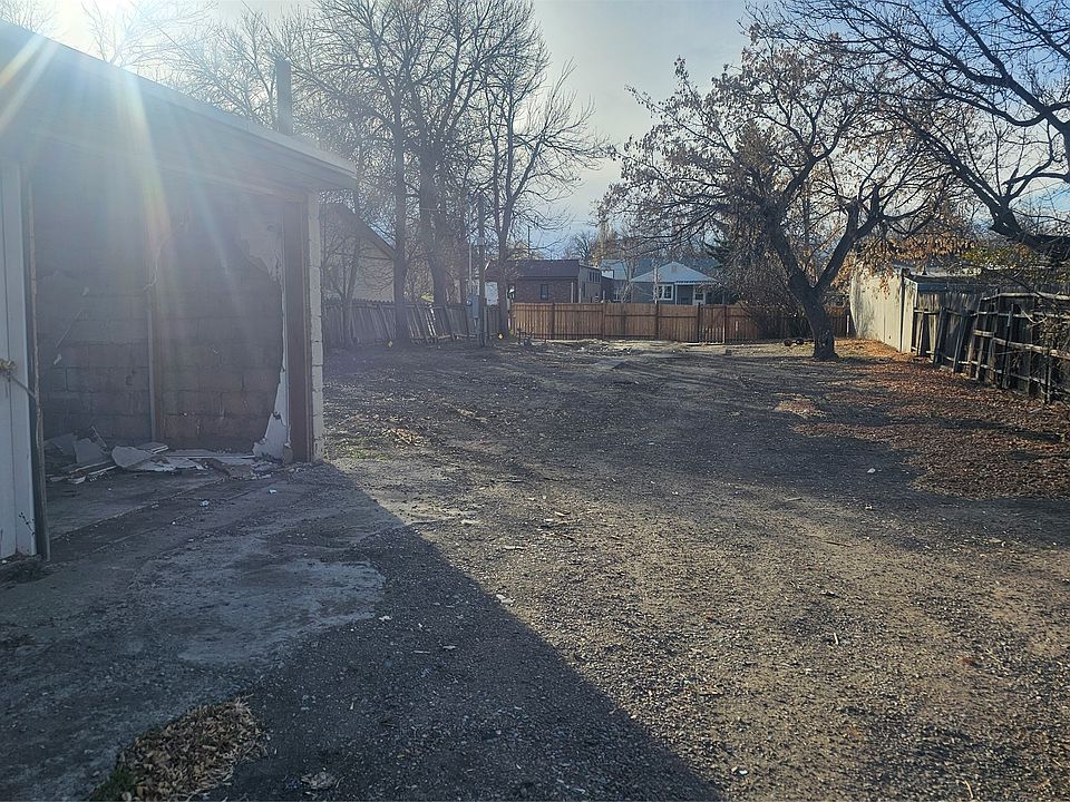 2nd image of 1223 6th Ave S