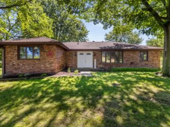 5670 Colleen Ave, Rockford, IL 61109