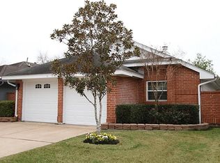 16159 Golden Sands Dr, Houston, TX 77095