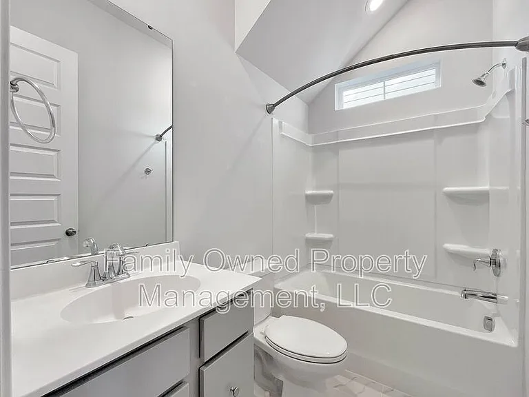 420 W Respite Ln — Photo 22