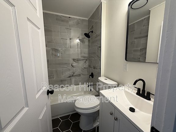 5th image of 3524 E 143rd St