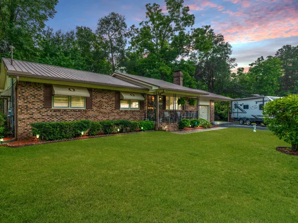 206 Roosevelt St, Saint George, SC 29477