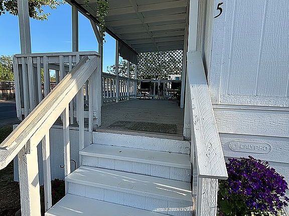 3rd image of 19964 Riverside Ave Space 115